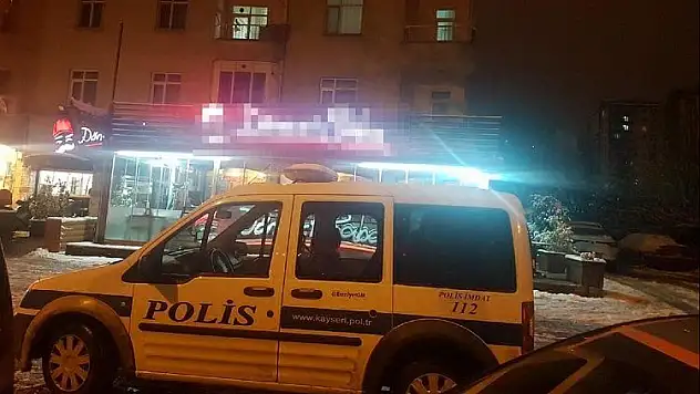 60 yaşındaki emekli evinde ölü bulundu