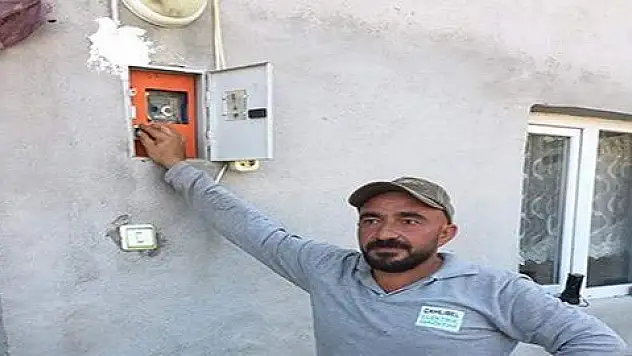 İlk kez elektriğe kavuştular