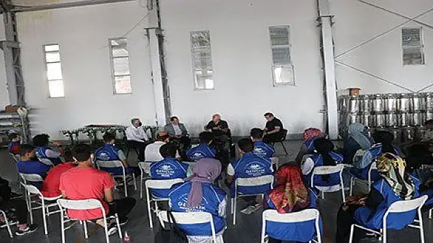 Gençlerle başbaşa Hasbihal