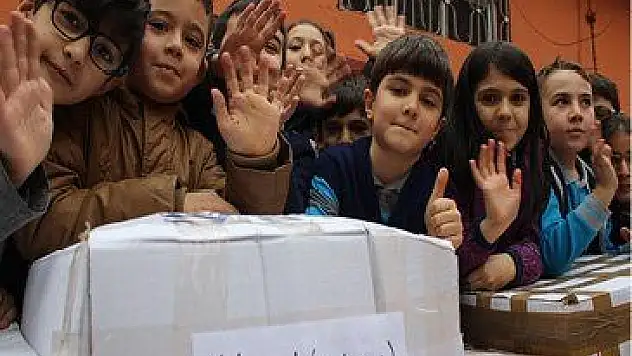İlkokul öğrencilerinden anlamlı yardım