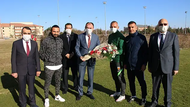 Milli Eğitim'den Kayserispor'a moral ziyareti