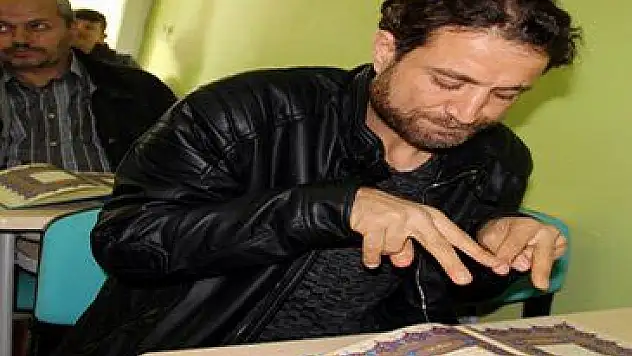 İşaret dili ile 'Kur'an-ı Kerim okudular