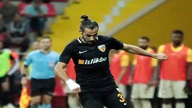 Kayserispor'da Yasir sakatlandı 
