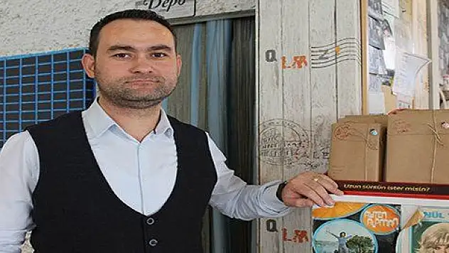 Kayseri'den Uysal Bakkal'a kitap desteği