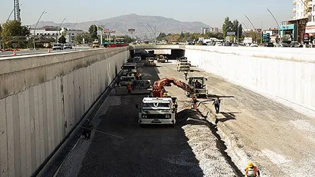 Katlı kavşaklarda hummalı çalışma 