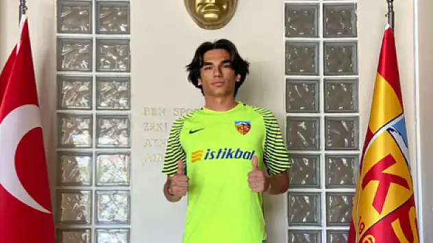 Kayserispor, Tolun Orhun ile profesyonel sözleşme imzaladı