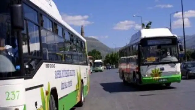 Halk otobüs şoförleri hakim karşısında 