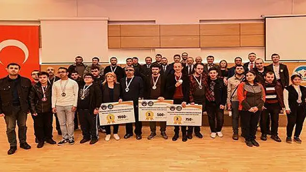 Görme Engellilerden Başkan Çelik'e teşekkür 