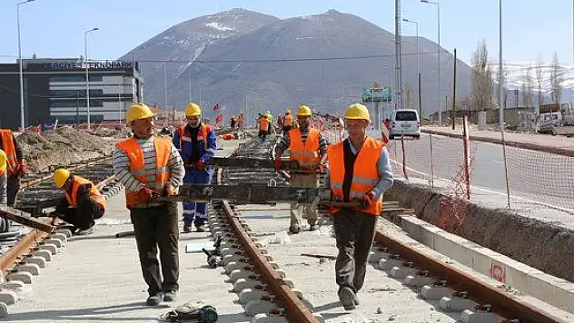 İŞÇİ SAYISI YÜZDE 5 ARTTI