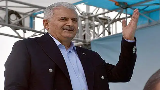 Başbakan Yıldırım: 'Ana muhalefet partisinin lideri 'adayım' diyemedi'