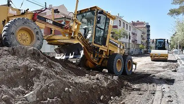 15 noktada eş zamanlı asfaltlama