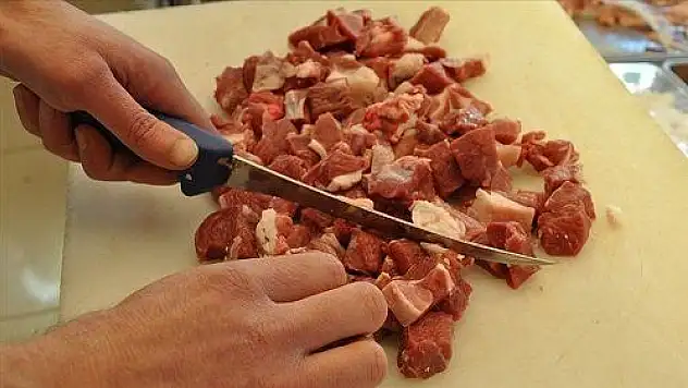 Et zehirlenmelerin yüzde 90'ı kesim hatalarından kaynaklanıyor