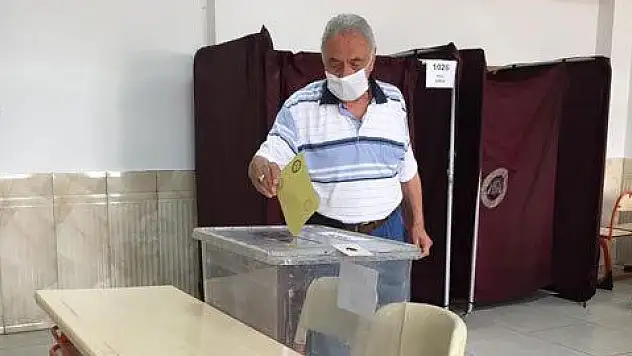 9 mahallenin muhtarı ara seçimle belirlendi