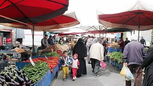 Pazar el yakıyor