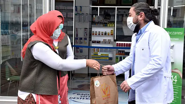 Kayseri'de kadın çiftçilerden eczacılara organik ürünlü destek