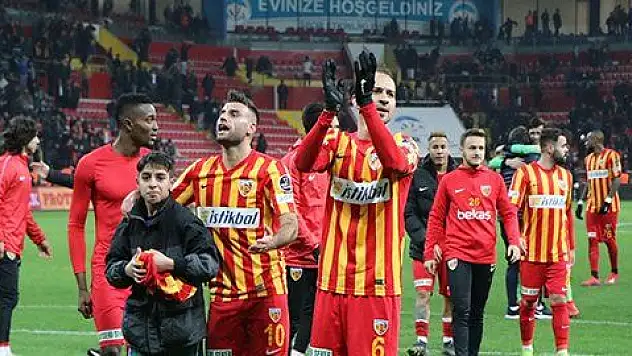 Deniz Türüç'ten galibiyet yorumu 