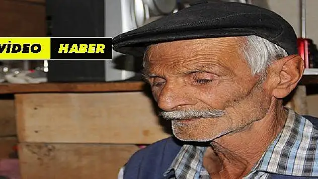 Görme engelli 'Hafız Dede'nin radyosu gözlerine ışık oluyor 