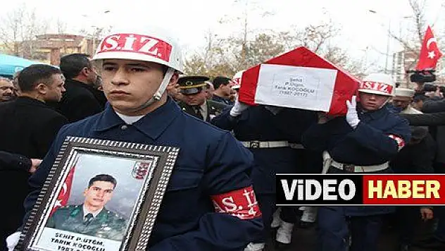 Şehit üsteğmenin birliğinden anlamlı video