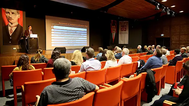 AGÜ'de STEM Çalıştayı