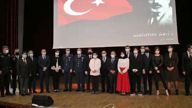 'İstiklâl Marşı milletimizin duygularının tercümanı oldu' [VİDEO HABER]