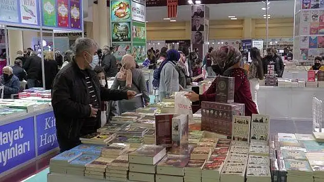 Kayseri 4. Kitap Fuarı'nda rekor ziyaretçi: 815 bin