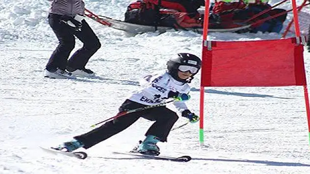 Erciyes'te Yeni Yıldızlar Yetişiyor 
