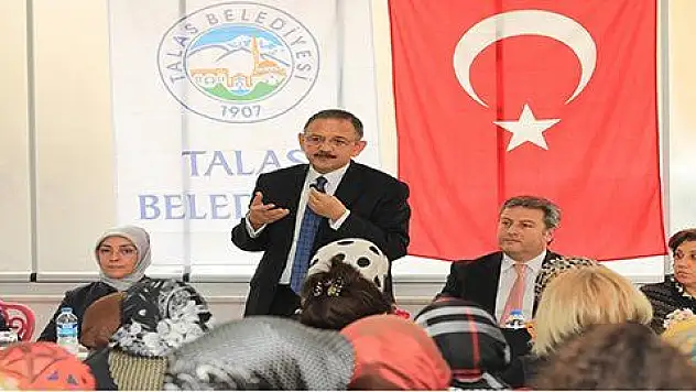 Özhaseki, Talas'ta 16 Nisan'daki referandumda neden 'evet' denilmesi gerektiğini anlattı