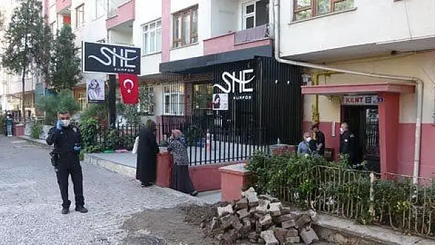 38 yaşındaki kadın evinde ölü bulundu