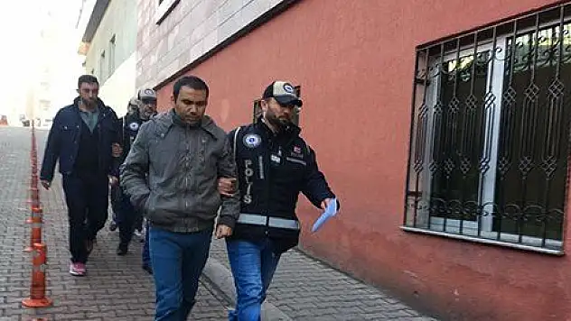 Bylock kullanan 3 kişi daha adliyeye sevk edildi 