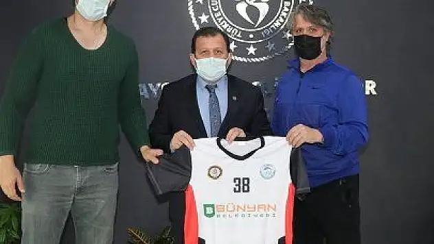 Bünyan'da voleybol heyecanı