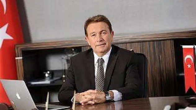 AGÜ Online Eğitimde Türkiye'de 1'inci sırada