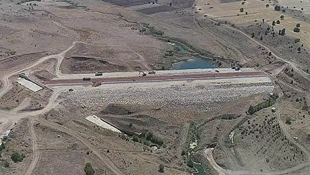 Pınarbaşı Karamanlı Barajı'nda çalışmalar devam ediyor