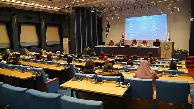 Büyükşehir'den kapsamlı 'coğrafi bilgi sistemleri' sunumu