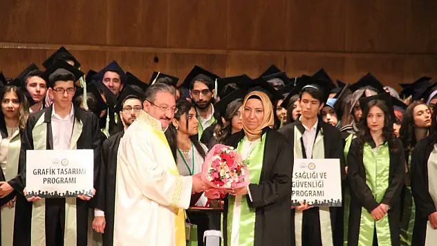 Güven: 'Meslek yüksekokullarına ihtiyaç var'