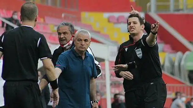 Çalımbay Kayserispor galibiyeti sonrası konuştu 'Tek gayemiz bu maçı kazanmaktı'