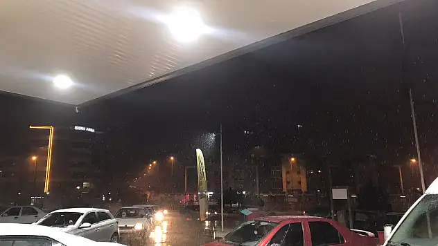 Yokluk değil, varlık kuyruğu