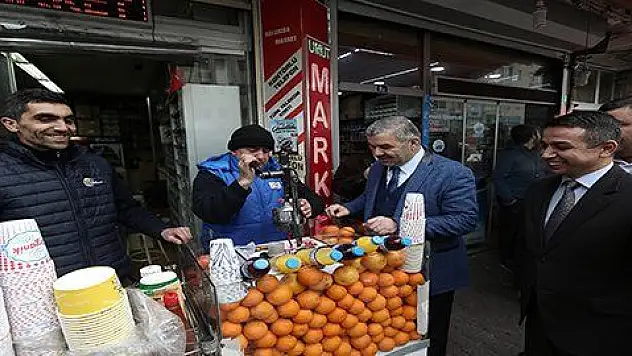 Başkan Çelik esnaflarla birlikte
