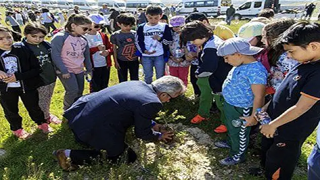 Büyükşehir Kayseri'yi yeşillendiriyor