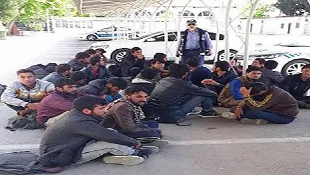 Kayseri'de 21 kaçak göçmen yakalandı