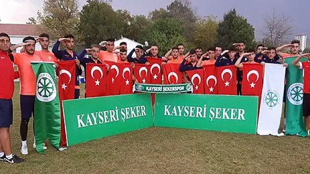 Antrenman sahasında Fetih Suresi okudular