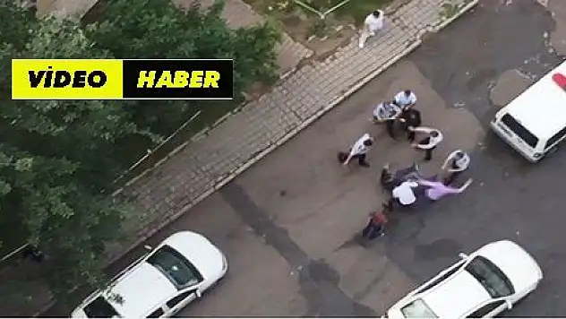 Sopalı kavgayı polis ayırdı