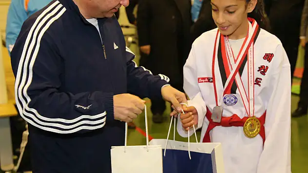 Kocasinan'ın sporcuları başarıdan başarıya koşuyor 