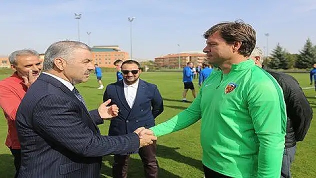 Kayserispor'a Çelik desteği 