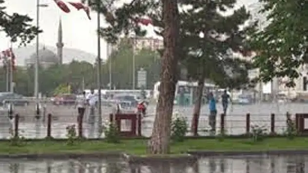 BU İLLERDE YAĞIŞ VAR!