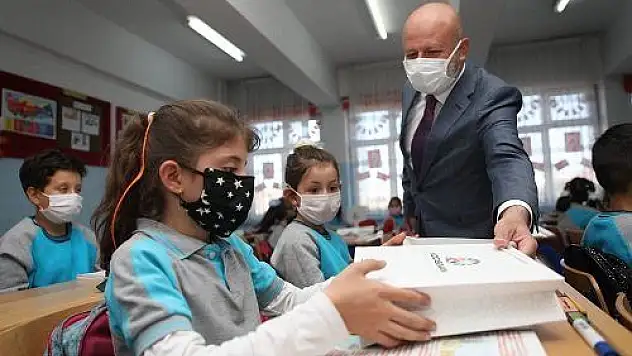 'Hizmetlerimizle okuyan bir nesil yetiştiriyoruz'