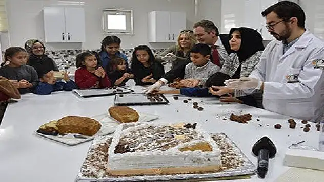 Kocasinan Belediyesi Çölyaklı ailelerin taleplerini geri çevirmedi 