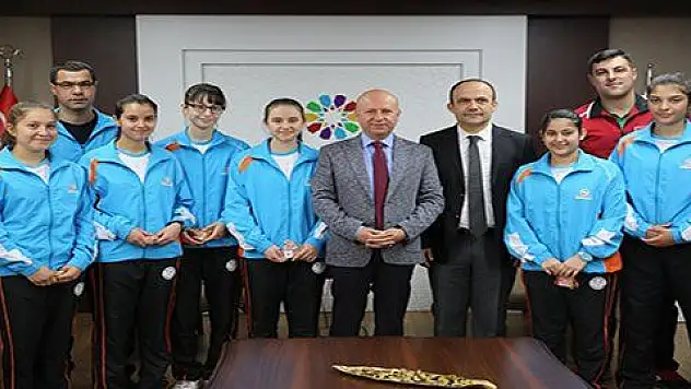 Kocasinan'ın yıldızları Türkiye şampiyonu oldu
