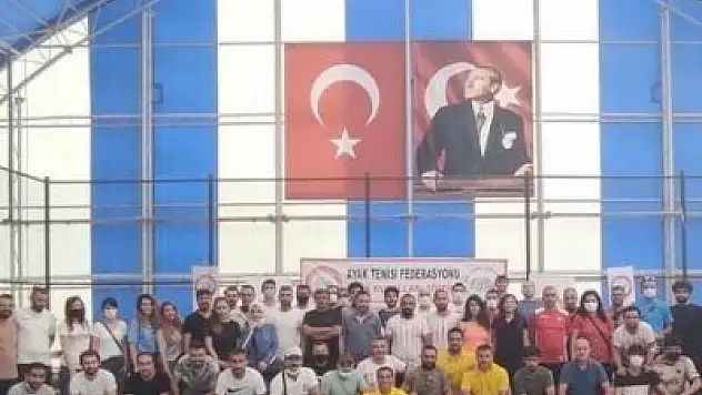 Ayak tenisi hakem semineri yapıldı