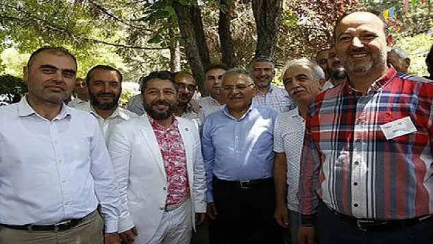 BAŞKAN BÜYÜKKILIÇ KİMDER ÜYELERİ İLE BİRLİKTE