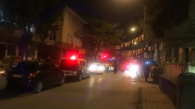 CHP İl Binası'nda yangın!